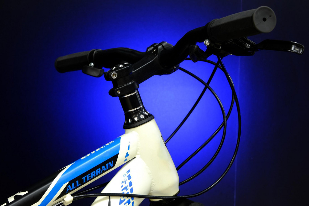 LAND JACK 26 Белый/Синий