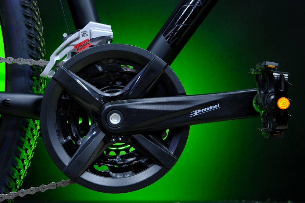 Lorak 7.0 Матовый Чёрный/Зелёный рама 23 (на рост 189-205)